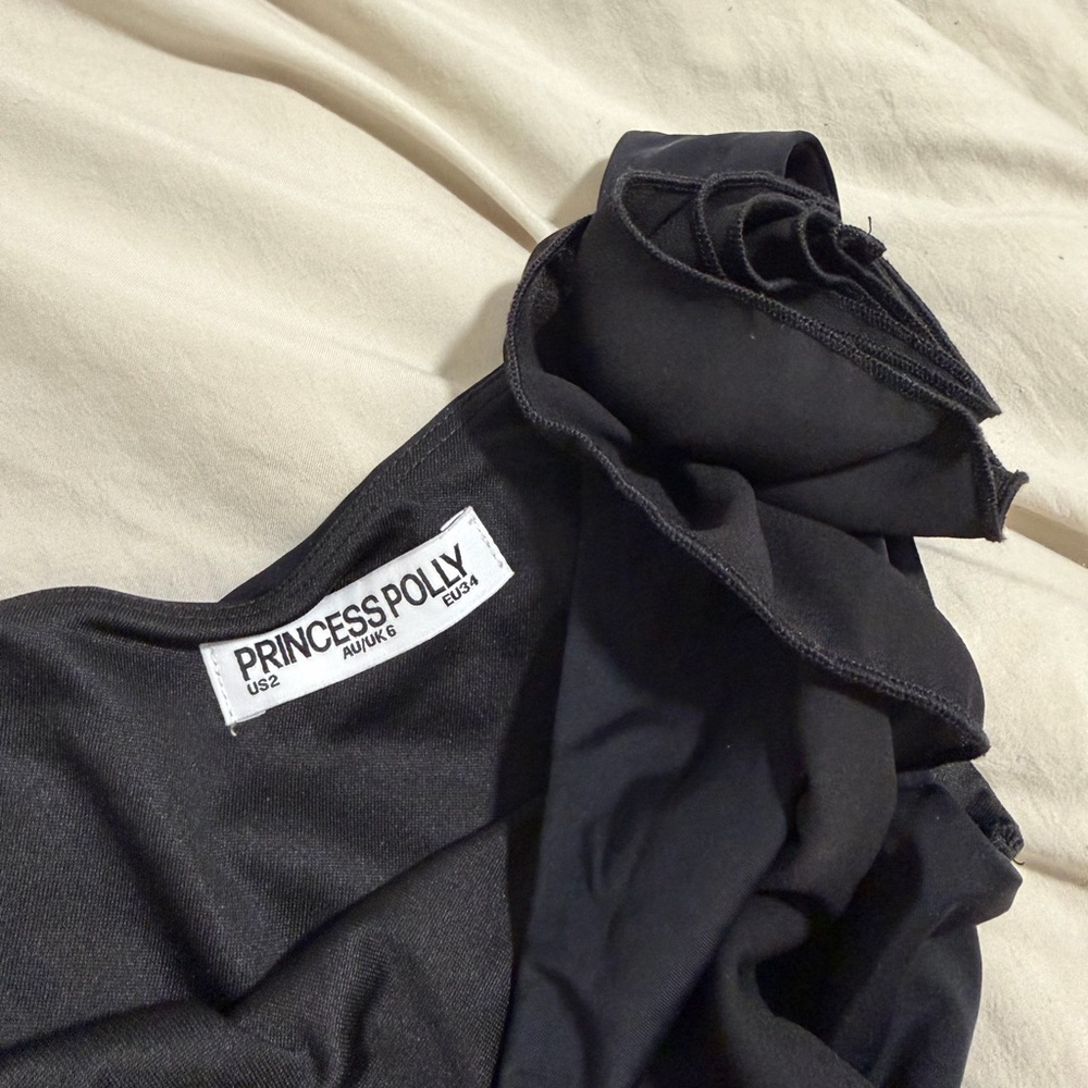 Princess Polly Black Asymmetrical Top - Picture 4 of 4